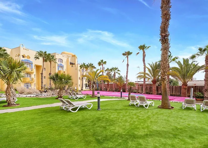 Апарт-отель Sport Monte Feliz - Powered By Playitas